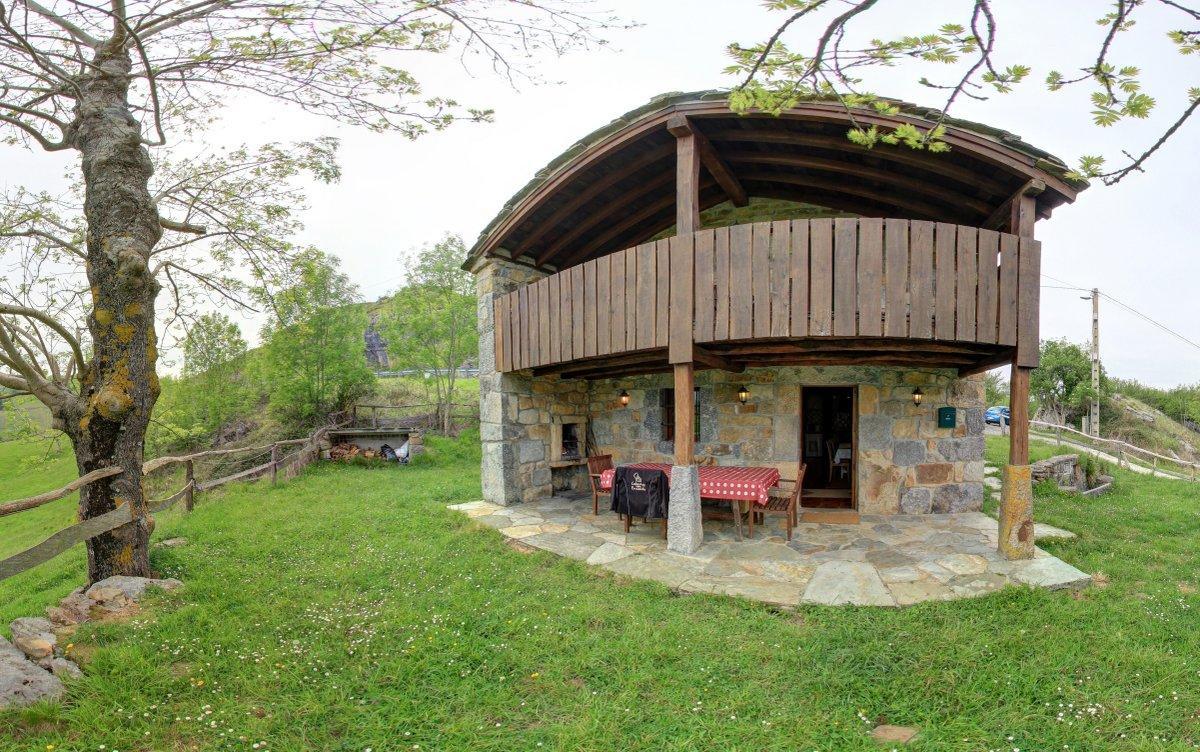 Cabañas con Encanto San Roque de Ríomiera Exterior foto